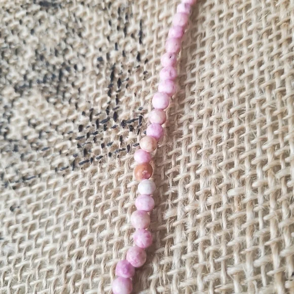 Pastel Pink Beaded Necklace Beachy Summer - Picture 6 of 10